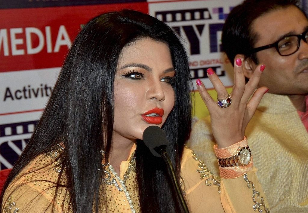 Truth Revealed Rakhi Sawant And Honeypreet Singh are best Friends