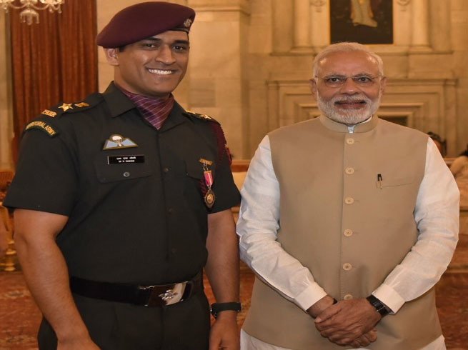 Mahendra Singh Dhoni also got Gandhi Khel Ratna Award