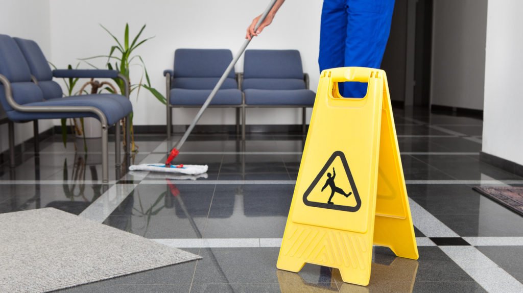  reasons why one should avail cleaning services